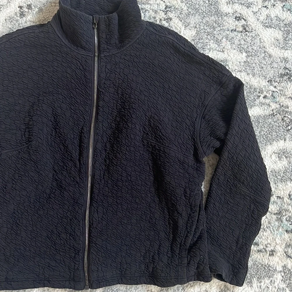 lululemon athletica excellent size